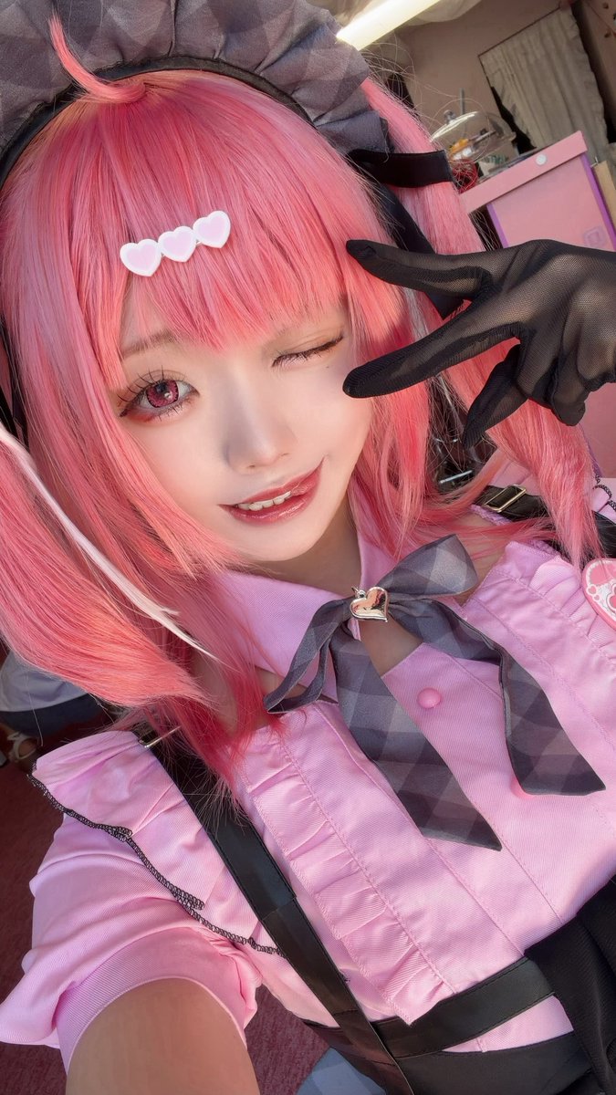 usame_cosplay's tweet photo. おきゅいんしゃしゃ💗

#僕が考えた最強のきゅ〜とめあ併せ20260808 https://t.co/8douPwN8z1