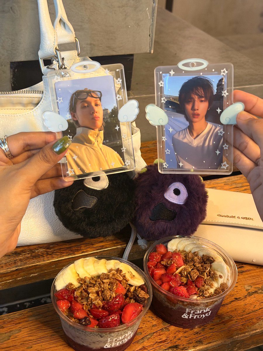 deyjjuuu's tweet photo. martin girl 🤝🏻 juhoon girl finally meeting irl 😍🫶🏻
@marthinkJ https://t.co/Uj94MKkDD2
