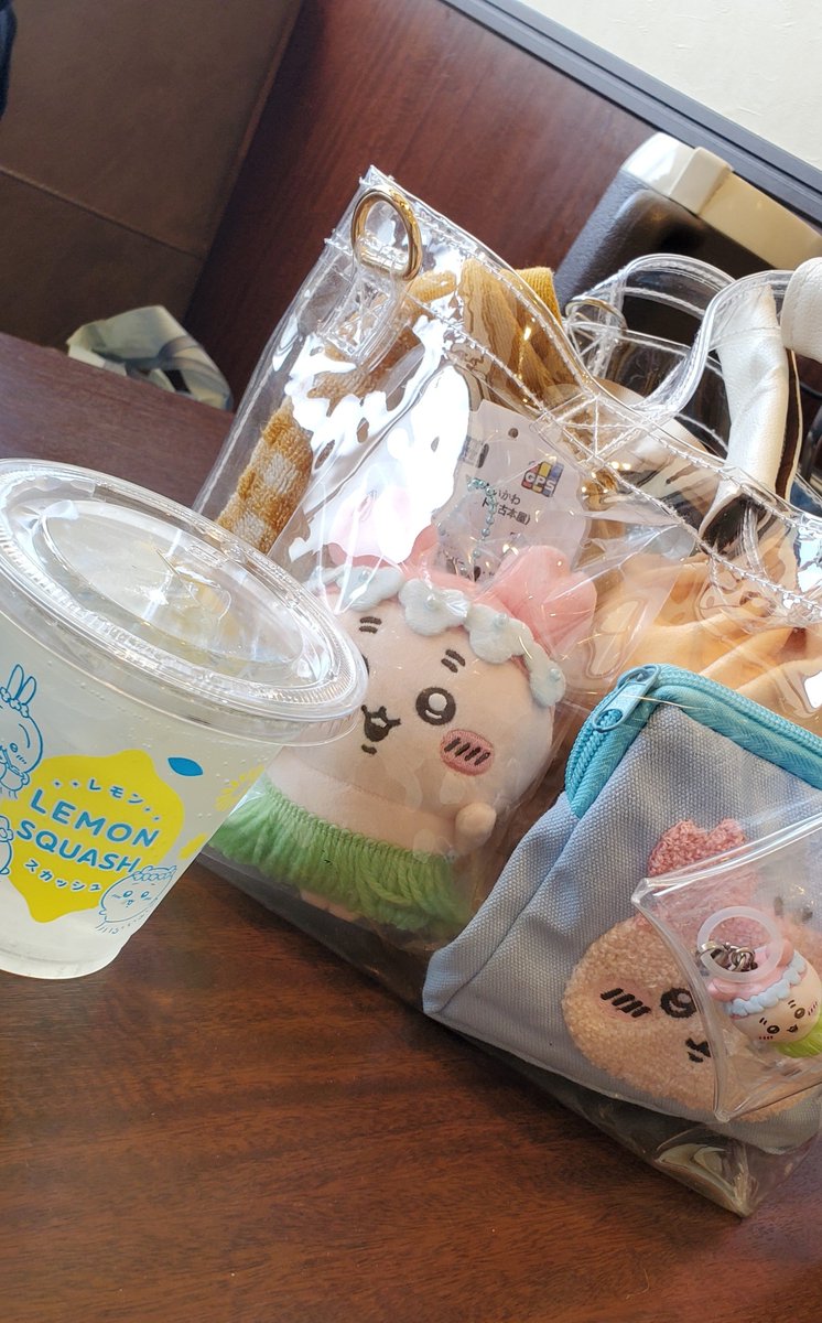 c_mimabe's tweet photo. 推し活ᕙ(  ˙꒳​˙  )ᕗ✨
コラボの後は映画へ https://t.co/JDe4q0hl84