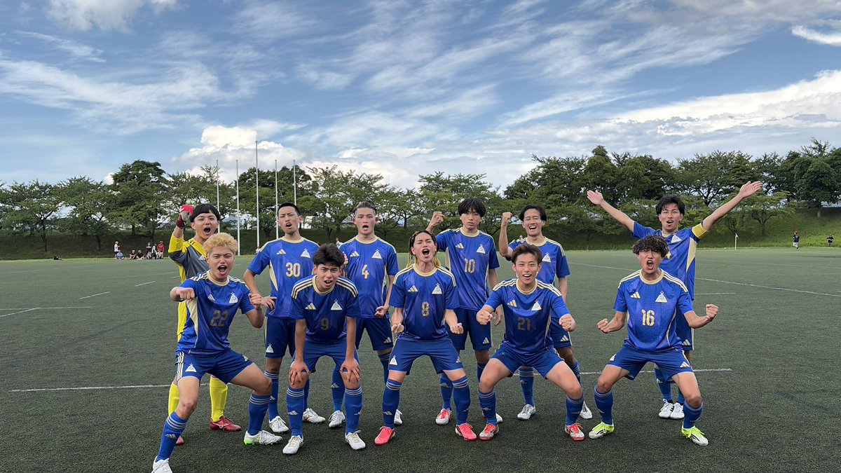 ymfc2012's tweet photo. 東医体　決勝トーナメント1回戦

vs東京医科大学
キックオフしました！

前半の試合状況はこちらのポストでお知らせします📢

応援よろしくお願いします❣️
山大勝つぞー https://t.co/inLkLhojXa