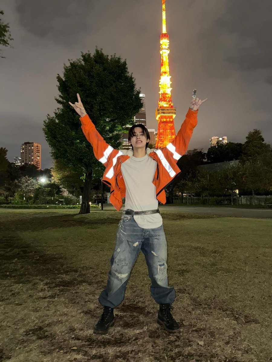 eomseaniee's tweet photo. seonghyeon is traveling around the world https://t.co/wBnZPWfMc6