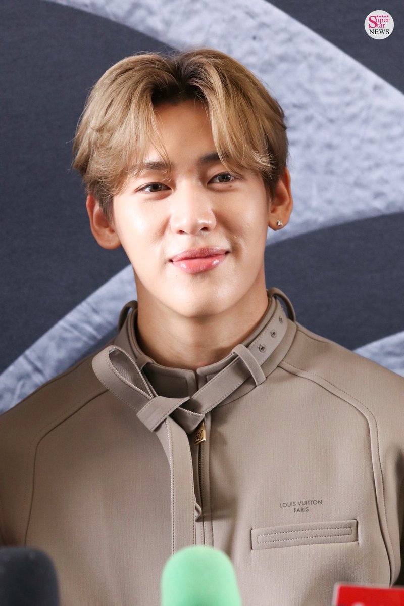 SuperstarnewsTH's tweet photo. แฟนๆ รอติดตาม #BamBam  ได้ใน รายการเรียลลิตี้ หมอดู หรือ นักทำนาย “UNSEEN” 💻🫶🏼🫰
#แบมแบม
#UNSEEN2026 
#WETV 
#ศึกชิงบัลลังก์ผู้หยั่งรู้ https://t.co/UyNP0aUmD7