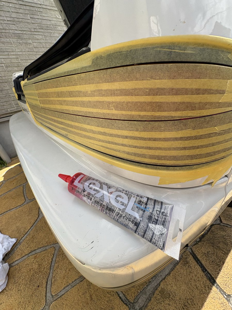 genki_ae86's tweet photo. フルバケ付けてテールランプコーキングして終わり🫠 https://t.co/rKHAssyPVS