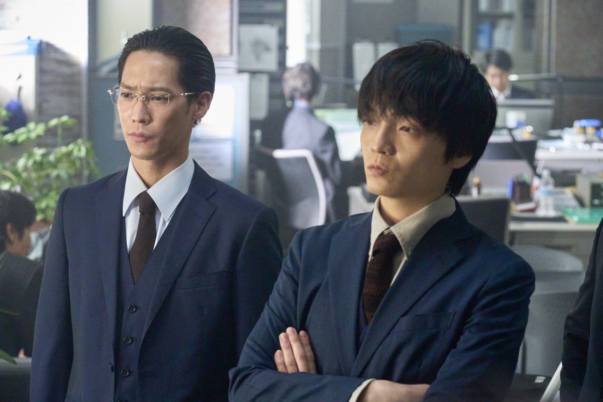 mezamashimedia's tweet photo. 本日21時～第6話
ドラマ『さよならノワール』
▶️https://t.co/sxAeQ7ronE

スーパーの駐車場で少年がはねられる事故が発生！

車を運転していた有名人・水沢（唐木俊輔）とトラブルになり、炎上する被害者の母・あかり（恒松祐里）を支援する夏海（小池栄子）たちだが…

@sayonaranoir_cx https://t.co/udxQTd4KEQ