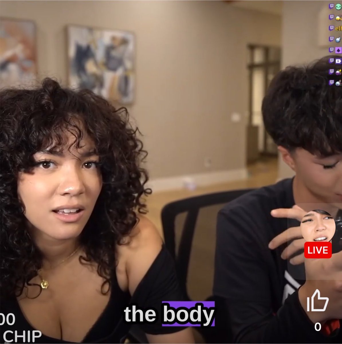 valkyraesbitch's tweet photo. Ong this shit frying me gng๐ญ๐ญ
#cinnabrit #rayasianboy #streamer https://t.co/OknYAyKZus