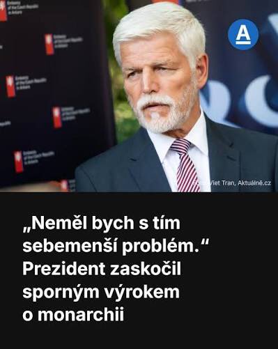 ZahradilJan's tweet photo. Jasně. Napřed sloužil komunistickému režimu, pak znovuobnovené demokracii, neměl by problém ani s monarchií. 
Žádný přítel po boku mu asi nestihl připomenout, že coby prezident slíbil věrnost Ústavě republikánského státu.
On je prostě přizpůsobivý. Nebo jen hloupý🤷🏻‍♂️. https://t.co/NSR1ISRekH