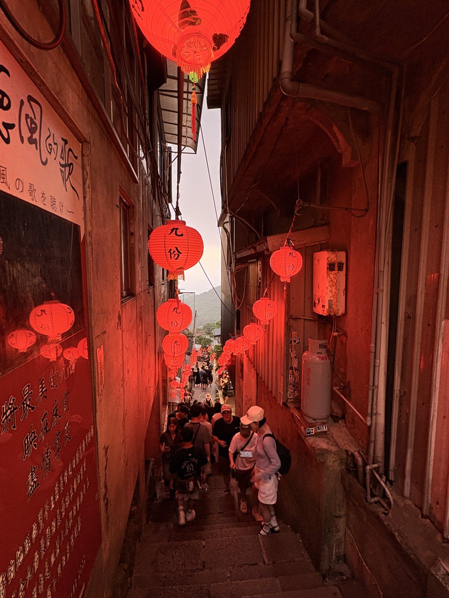 papa_beginner_2's tweet photo. 九份🏮🏮🏮🏮🏮 https://t.co/GkW8oXGUSX