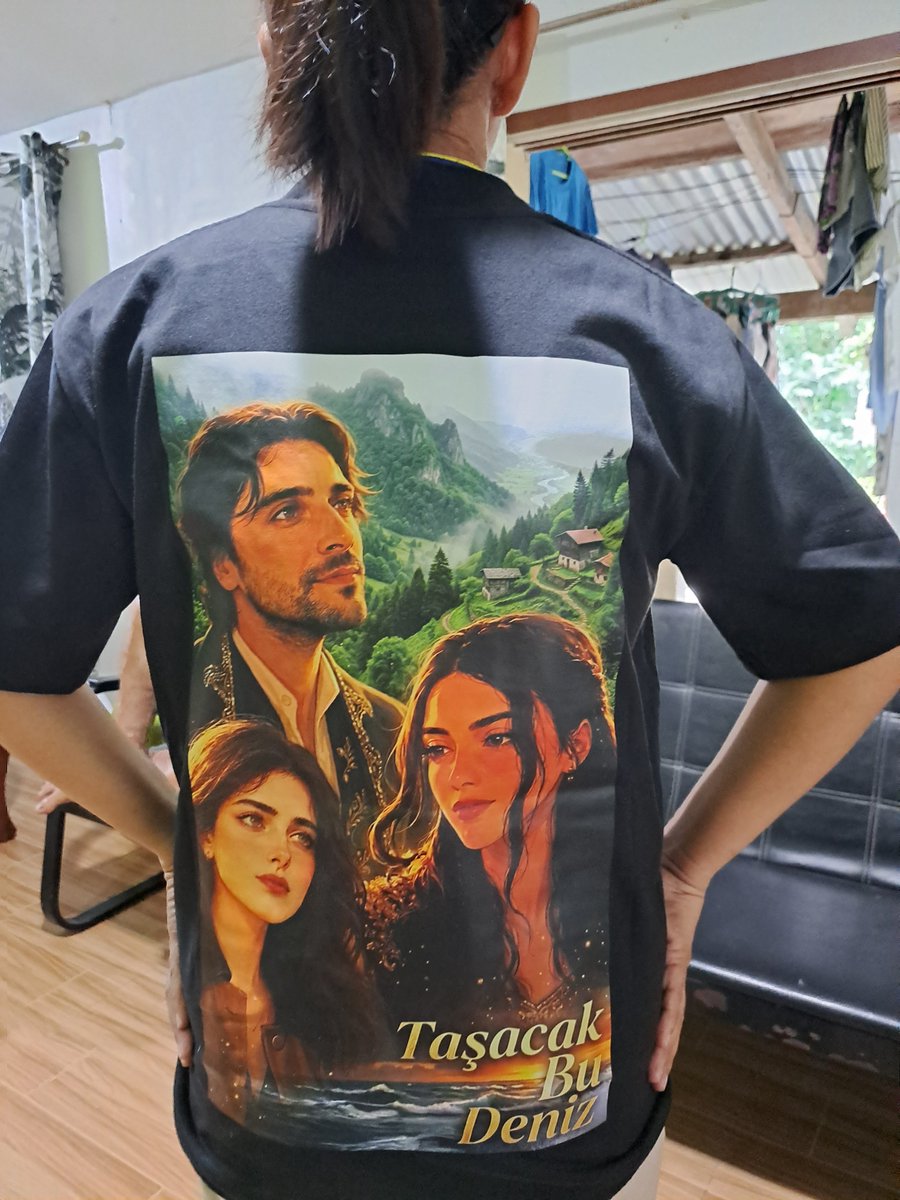 jst_rb's tweet photo. @sana20_a @sana20_a finally my shirt is here 😁 https://t.co/qI28QWbWhU