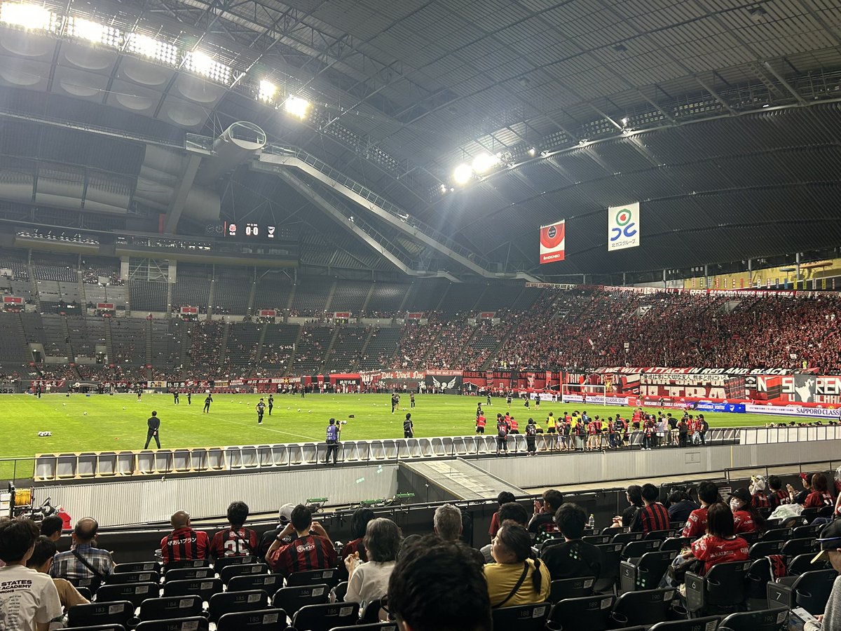 sky_gamechannel's tweet photo. コンサドーレ開幕戦見に来たぜー！😆 https://t.co/VgUYgnLP2K