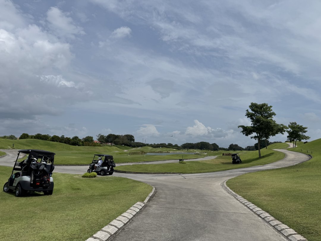 Luminaminy's tweet photo. Let's get started and enjoy the comfortable weather and swing! https://t.co/mPBxbXTKPU