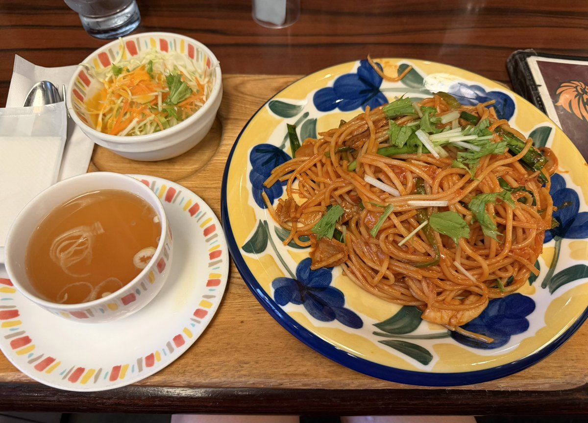 alb_hiro's tweet photo. 伯爵邸にて大宮ナポリタン https://t.co/PQxC5AqDoi