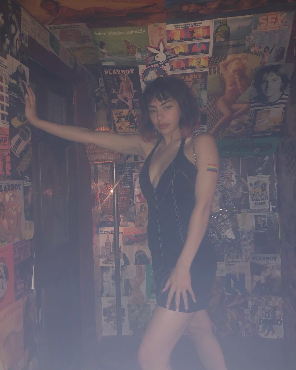 xcx_files's tweet photo. https://t.co/LcsM5YDbQV
