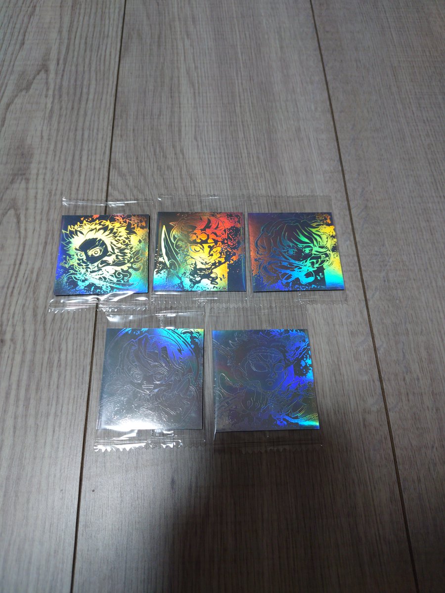south_redwinger's tweet photo. にふぉるめーしょん
鬼滅の刃ディフォルメシール
ウエハース 其ノ十五

なんとか7箱でコンプ♪
無限レア出なさすぎぃ
日に日にコンプムズくなってる
気がする

今回の
煉獄さんのツラが良い♪ https://t.co/pRH6eOgOEX