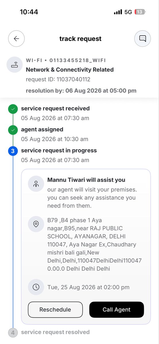 Harshkusx's tweet photo. @airtelindia @Airtel_Presence @airtelnews 
My Airtel Xstream Fiber complaint was registered on 5th August, and your team has given a ridiculously long TAT of 25th August just to resolve a basic connection issue! 20 DAYS FOR INTERNET REPAIR? IS THIS A JOKE? https://t.co/7Wp6FGdRTA