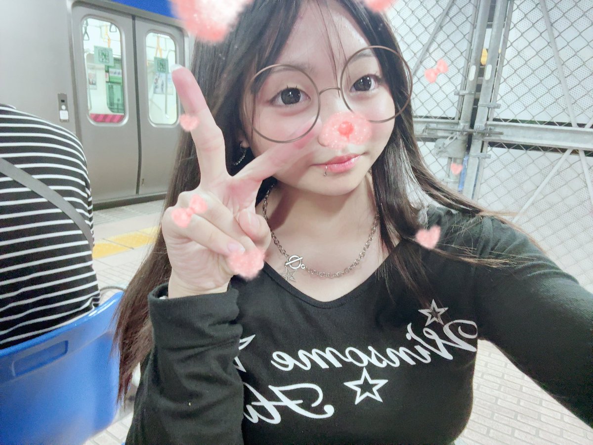 FrancesKen61791's tweet photo. 髪さらさらなった https://t.co/mLYMHbZ1sa