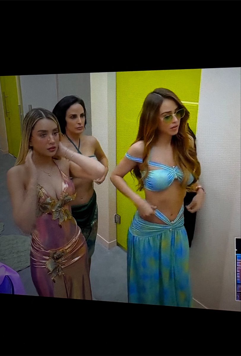 zmxlmjmyosi's tweet photo. ENTIENDO LA ENVIDIA FIONAS 

🥵💘💘💘 https://t.co/7g1dNMAptO