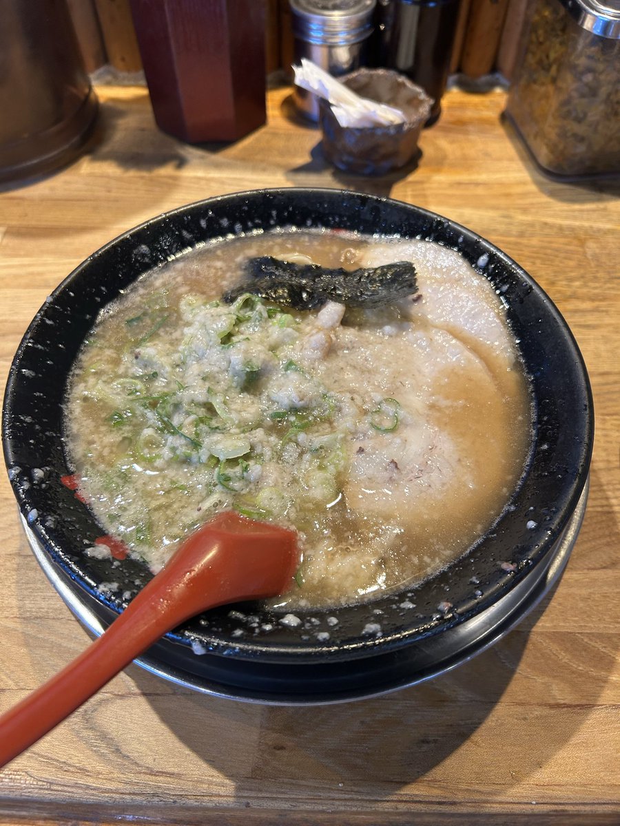 mrMRcyan's tweet photo. 固めできるだけコッテリネギ多め https://t.co/h35znsJfxt
