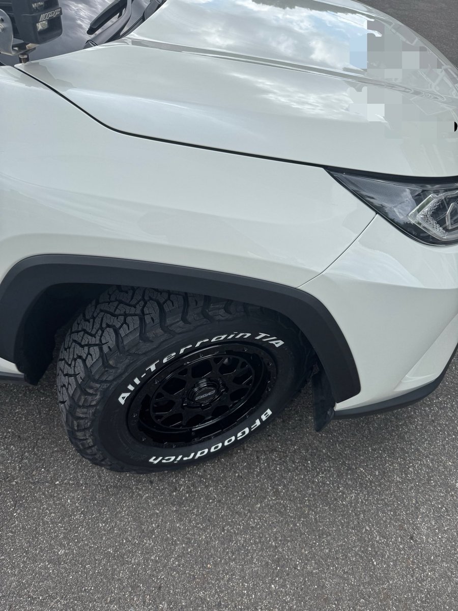 Taku7yama's tweet photo. my new gear
タイヤ・ホイール交換
お気に入りの部分が増えました✌️
@BFGoodrichTires
デリカ用のホイールだけどサイズ問題🍆
#bfgoodrich #allterrain #ko3
#rays #m9 https://t.co/E2cnaYjeH3
