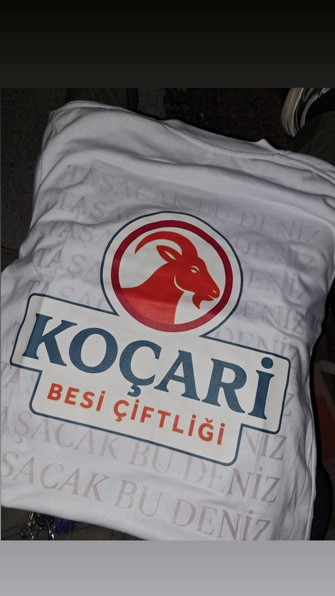 jst_rb's tweet photo. My impractical spending because of Yargı and Taşacak Bu Deniz 😅 https://t.co/AUyJaaoYmz