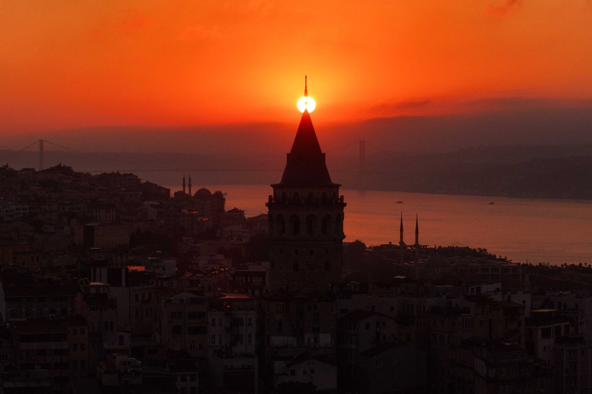 bpthaber's tweet photo. İstanbul'da gün doğumu.☀️ https://t.co/7xdd4c4oD8