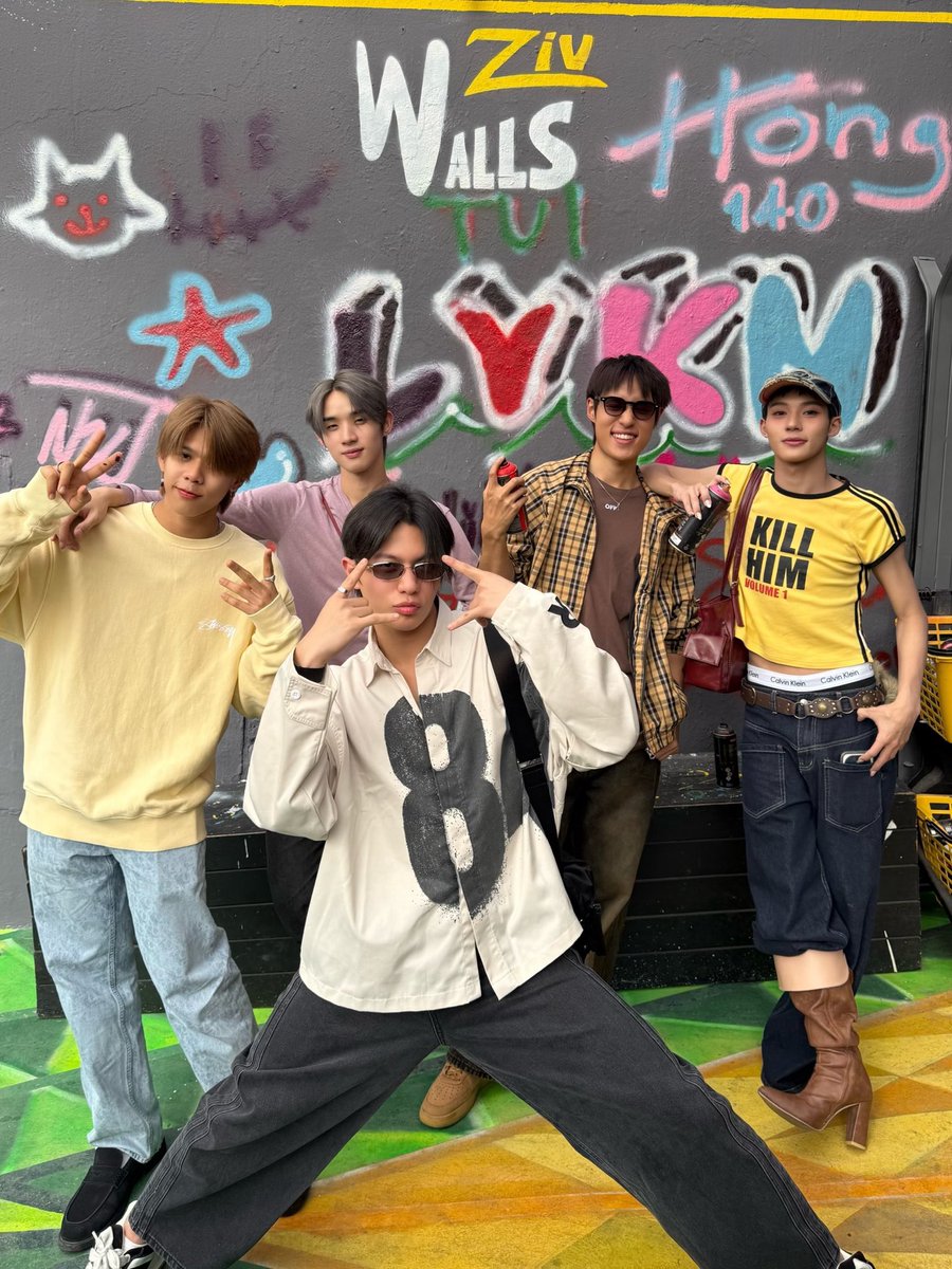 NutHongFamilyTH's tweet photo. lykn_official IG update 
8/8/2026

Olá, Brasil! ☀️🔥

#nnutdan #hongshihoshi 
#LYKN 

🔗 https://t.co/psvUqCljv9 https://t.co/sq8LClQdOt