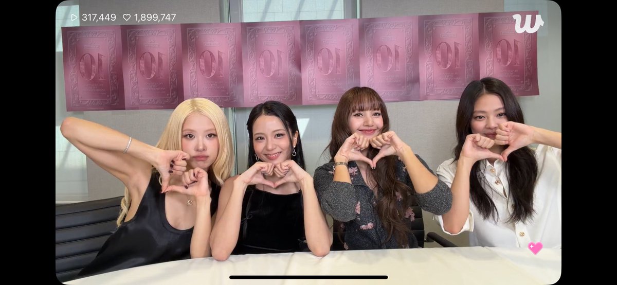 multistan32's tweet photo. a short ass live something is going on but happy birthday blackpink https://t.co/qKAGdgGqkv