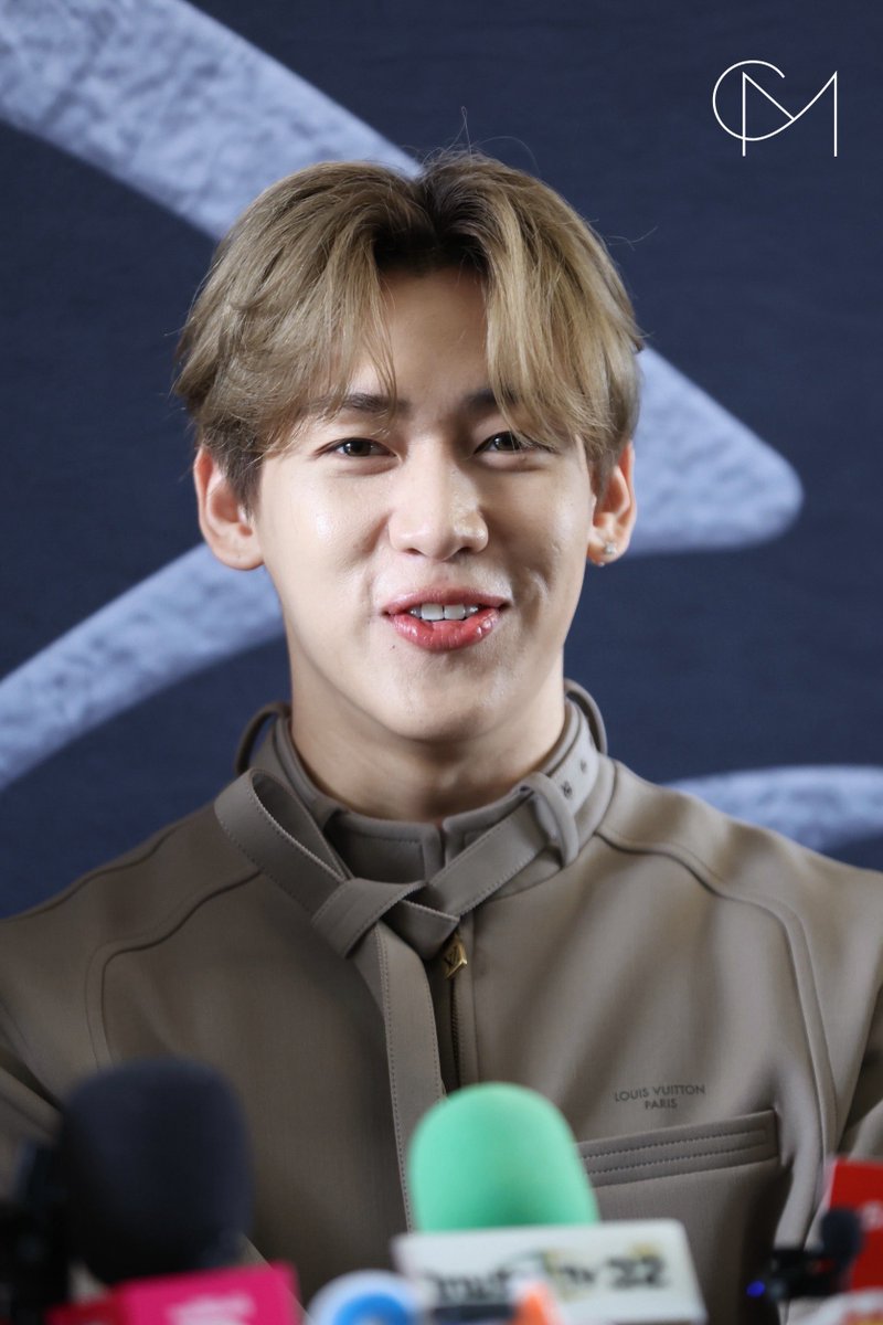 CM2Connect's tweet photo. เป็นอีกรายการที่แฟนๆหนุ่ม “แบมแบม” ต้องรอติดตาม ในรายการ UNSEEN (อันซีน) รายการเรียลลิตี้หมอดูหรือนักพยากรณ์ ทำนายทุกศาสตร์ทั่วเอเชียครั้งแรกของประเทศไทย  

#뱀뱀 #BamBam
#UNSEEN2026 #WeTV 
#ศึกชิงบัลลังก์ผู้หยั่งรู้ https://t.co/8VdoOBAGPB