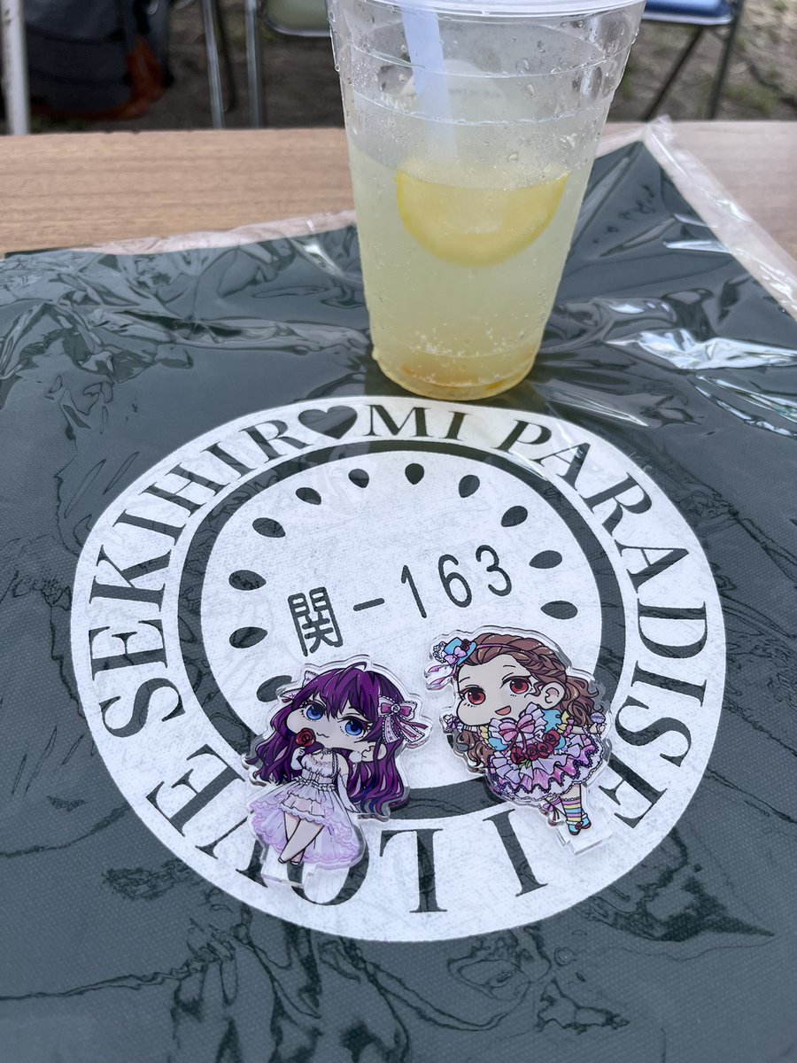 gomemoti8's tweet photo. きました！！！！！
サイコゥ☀️☀️☀️
色紙、かわいいせきちゃんの横にお邪魔しました
#関広見まつり2026 https://t.co/50knnL3PUj