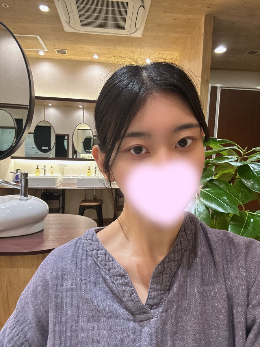 Rei_____xxei's tweet photo. 18時半〜空いてるよ🫶🏻︎
今月前半今日と10日だけだよ🥺
後悔なく気軽に会いに来てね😊💕︎ https://t.co/P0HboM7Lee