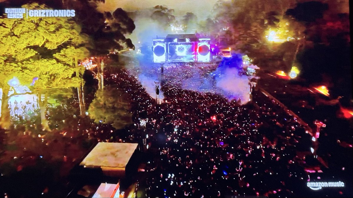 audibledesigns's tweet photo. Griztronics just wrecked Outside Lands
Bass + funk pure chaos in Golden Gate Park. 🔥 #OutsideLands #Griztronics #OSL2026 #GRiZ #Subtronics #BassHead https://t.co/WbPhM6owBA