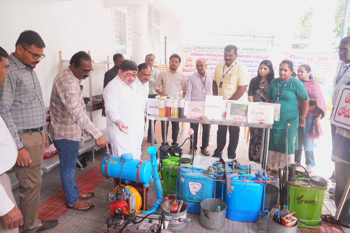 Ponnam_INC's tweet photo. దోమల నివారణకు ప్రత్యేక మాన్సూన్ డ్రైవ్

ప్రతి శుక్రవారం ‘ఫ్రైడే–డ్రైడే’ పాటించాలి

ఆగస్టు 11 నుంచి 21 వరకు స్పెషల్ మాన్సూన్ డ్రైవ్‌లో భాగంగా IEC కార్యక్రమం!

హైదరాబాద్ నగరంలో దోమల ద్వారా వ్యాప్తి చెందే వ్యాధులను అరికట్టేందుకు జీహెచ్‌ఎంసీ ఎంటమాలజీ విభాగం ఆధ్వర్యంలో ప్రత్యేక చర్యలు చేపడుతున్నాం. ఆగస్టు 11 నుంచి 21వ తేదీ వరకు చేపట్టనున్న స్పెషల్ మాన్సూన్ డ్రైవ్‌లో భాగంగా దోమల నివారణపై ప్రజల్లో అవగాహన కల్పించేందుకు మినిస్టర్ క్వార్టర్స్‌లో IEC కార్యక్రమాన్ని ప్రారంభించడం జరిగింది 

ఈ సందర్భంగా దోమల నివారణకు ఎంటమాలజీ విభాగం ఉపయోగిస్తున్న వివిధ పరికరాలను పరిశీలించి, వాటి పనితీరును అధికారులను అడిగి తెలుసుకున్నాను.

దోమల నివారణకు విస్తృత చర్యలు

దోమల ద్వారా వ్యాప్తి చెందే వ్యాధులను అరికట్టేందుకు ముందస్తు చర్యల్లో భాగంగా పలు కార్యక్రమాలు చేపడుతున్నాం.

ప్రతి శుక్రవారం ‘ఫ్రైడే–డ్రైడే’ కార్యక్రమం నిర్వహిస్తున్నాం.
ఇంటింటికీ వెళ్లి నీరు నిల్వ ఉండకుండా ప్రజలకు అవగాహన కల్పిస్తున్నాం.
దోమల లార్వాలు వృద్ధి చెందే ప్రాంతాలను గుర్తించి యాంటీ లార్వా ఆపరేషన్స్ నిర్వహిస్తున్నాం.
జీహెచ్‌ఎంసీ పరిధిలో విస్తృతంగా ఫాగింగ్ చేపడుతున్నాం.
దోమల నివారణపై కరపత్రాల ద్వారా అవగాహన కల్పిస్తున్నాం.
పాఠశాలల్లో విద్యార్థులకు దోమల నివారణ, పరిసరాల పరిశుభ్రతపై అవగాహన కార్యక్రమాలు నిర్వహిస్తున్నాం.
వర్షాల కారణంగా నిల్వ ఉన్న నీటిని తొలగించేలా ప్రజలకు సూచనలు చేస్తున్నాం.

ప్రజలు స్వీయ బాధ్యతతో పరిసరాలను పరిశుభ్రంగా ఉంచుకోవాలి

హైదరాబాద్ ప్రజల ఆరోగ్య పరిరక్షణలో భాగంగా జీహెచ్‌ఎంసీ ద్వారా ఇంటింటికీ వెళ్లి పరిసరాల పరిశుభ్రత, దోమల నివారణపై అవగాహన కల్పిస్తున్నాం.

ప్రజలందరూ స్వీయ బాధ్యతతో తమ ఇళ్లను, పరిసరాలను పరిశుభ్రంగా ఉంచుకోవాలి. ప్రతి శుక్రవారం ‘ఫ్రైడే–డ్రైడే’ కార్యక్రమంలో భాగంగా ఇళ్లలో, పరిసరాల్లో నిల్వ ఉన్న నీటిని తొలగించి దోమల లార్వాలు పెరగకుండా జాగ్రత్తలు తీసుకోవాలి.

డెంగ్యూ, చికున్‌గున్యా వంటి వ్యాధులు రాకుండా ప్రభుత్వం ముందస్తు చర్యలు చేపడుతోంది. ప్రజలు కూడా ప్రభుత్వానికి సహకరించి తమ ఇళ్ల పరిసరాల్లో నీరు నిల్వ లేకుండా చూసుకోవాలి.

ప్రభుత్వం ఎన్ని చర్యలు చేపట్టినా ప్రజలు తమ ఇళ్లను, పరిసరాలను పరిశుభ్రంగా ఉంచినప్పుడే హైదరాబాద్‌ను ఆరోగ్యకరమైన నగరంగా తీర్చిదిద్దగలం. వ్యాధి వచ్చిన తర్వాత చికిత్స తీసుకోవడం కంటే వ్యాధులు రాకుండా ముందస్తు జాగ్రత్తలు తీసుకోవడమే ఉత్తమం.

జీహెచ్‌ఎంసీ చేస్తున్న విజ్ఞప్తిని ప్రతి ఒక్కరూ పాటించి దోమల నివారణలో భాగస్వాములు కావాలని కోరుతున్నాను.