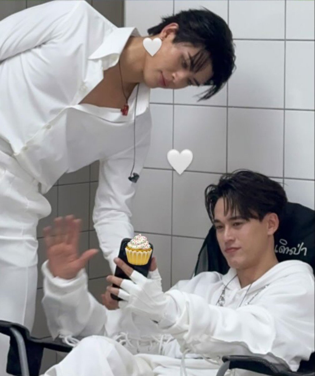 sunmorkaddicttt's tweet photo. THANK YOU P'PALM😭💗😭💗😭

#JossGawin https://t.co/Cw2ffKPNt7