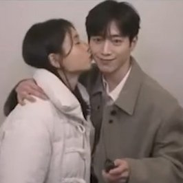 mol_lii_'s tweet photo. 홍보용 네컷사진에 진심인 씨피가 좋다 https://t.co/91cqYI6A7t