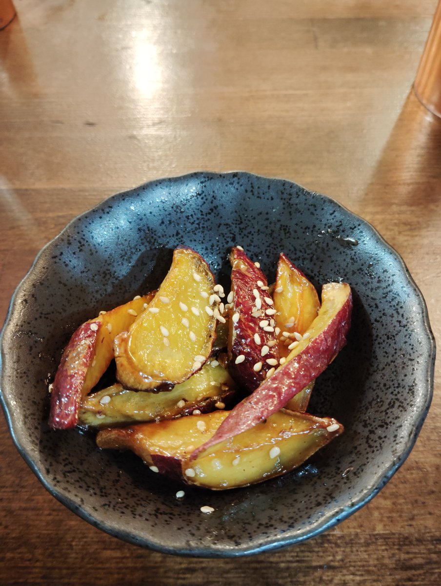 39_kiyose's tweet photo. やきとりさんきゅう清瀬店
8日(土)ちょっと早めに
オープンしております｡
本日のオススメはレバーの焼き鶏､
山崎､響､知多､白州､
日本酒「雪の茅舎」「作zaku」
もございます。
皆様のご来店をお待ちしてます。
#やきとりさんきゅう清瀬店
#清瀬駅南口
#テキーラソーダ
#ポン酢サワー https://t.co/FUDGiZT7V4
