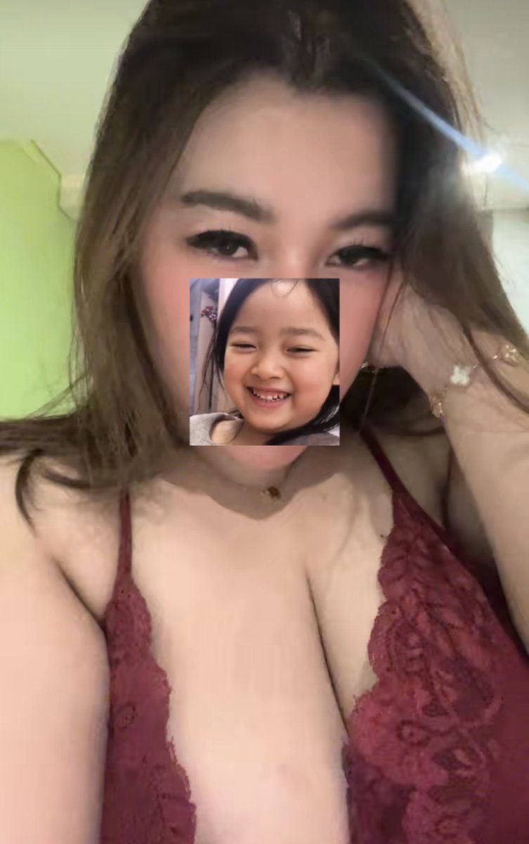 GithaAvailable5's tweet photo. Happy wekeend guys 💋 https://t.co/nIeIrhIhg3
