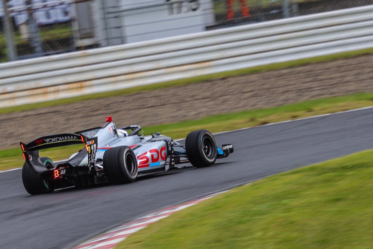 yui00rbrb's tweet photo. Q1Bグループ

WECARS IMPUL with SDG
19号車 ザック・オサリバン選手

応援よろしくお願いします🙇‍♀️

#sformula #TEAMIMPUL #SDG #気になる存在SDG https://t.co/XhMZ7lWRjB