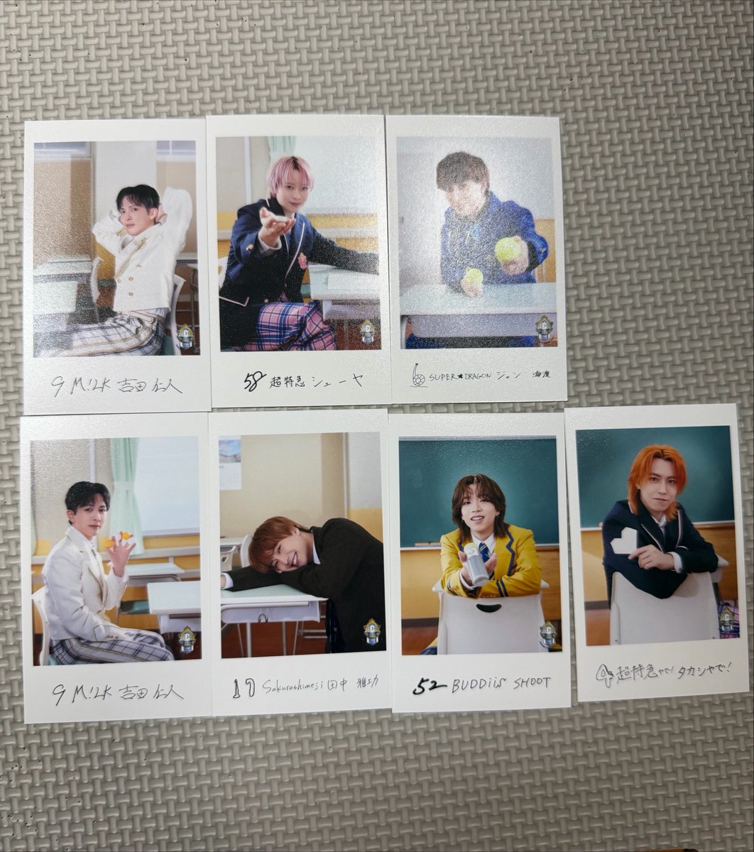 chi_gnjb's tweet photo. エビライ  アクキー 学生証 ミニフォト 交換 Team C

【譲】
アクキー：長野凌大 山中柔太朗 NAOYA KEVIN
学生証：山中柔太朗 曽野舜太 TETTA 武藤潤
ミニフォト：吉田仁人 シューヤ ジャン海渡SHOOT タカシ

【求】小泉光咲

8/16会場にて手渡し or 郵送
お気軽にお声掛けください✨️ https://t.co/AVPRpy2Mhz