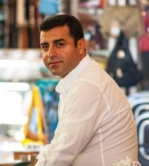 ankasimurg344's tweet photo. Selahattin Demirtaş'ı serbest bırakın. https://t.co/RtvAoKCDU9