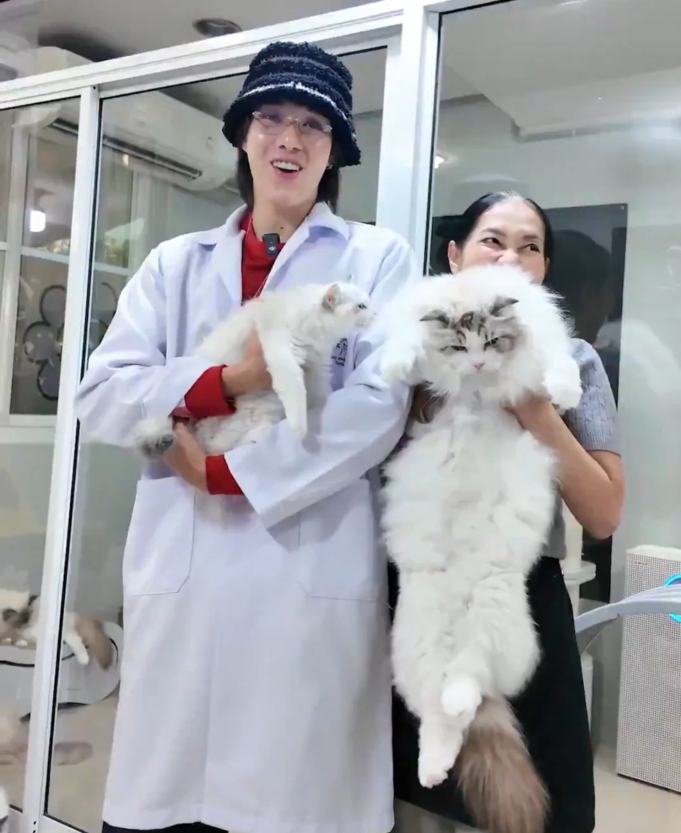 littlenuaa's tweet photo. ไม่เล่น หลานจะตัวเท่านั้นแล้วววว https://t.co/zrq6azZGQy