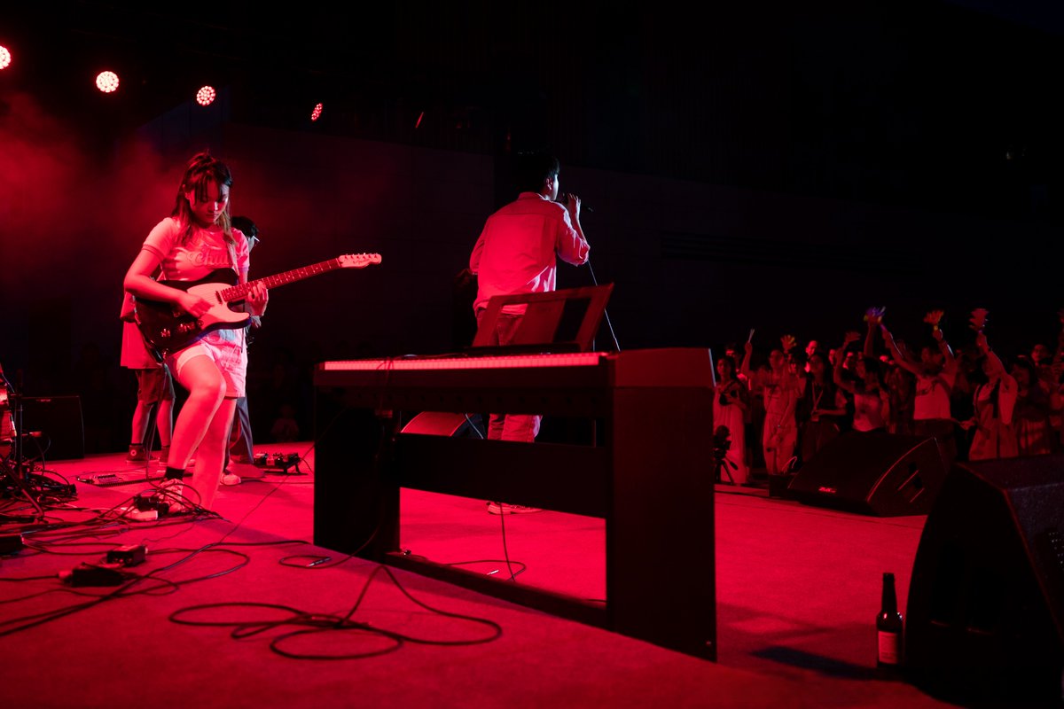Nurazz12's tweet photo. Tonight's indie band show at the downtown theater is absolute fire—catch their fresh tracks and raw energy before they blow up! https://t.co/VccSqGWRNp