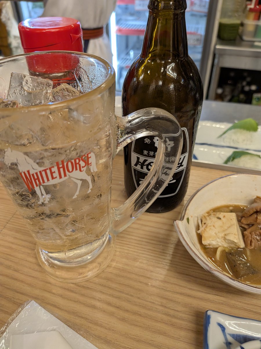 juventes35's tweet photo. 相変わらず凄いすね

ホッピー注文すっとほぼほぼ焼酎ロックのジョッキが出てくんのよね🤣

そりゃ通うわ🍺

晩杯屋は生きるか死ぬか漢の戦場です
( •̀ω •́ゞ)✧ﾋﾞｼｯ!! https://t.co/22HmeGCL52