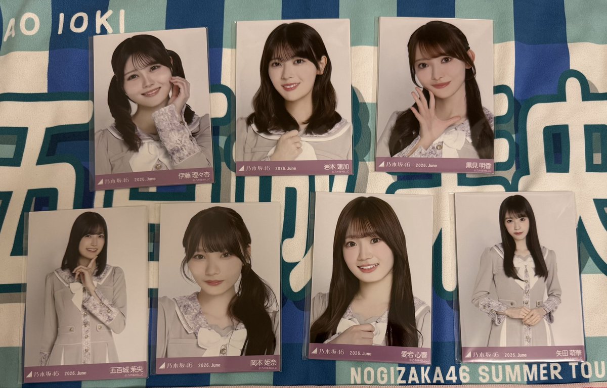 chocoshumi's tweet photo. とりあえず、先に届いた41st制服開封するかー

推しいた☺️ https://t.co/Vs5ct9HmVs