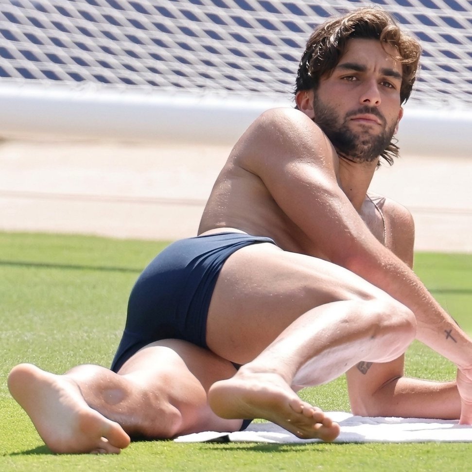 AthletixHQ's tweet photo. ✨Ferran Torres✨ https://t.co/6nfvvuuoC5