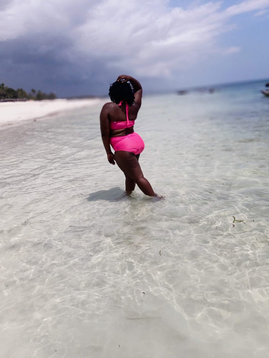 MarrieRosa's tweet photo. I want to go back so bad😪😪 make it happen 💰💰🐽

#paypig #cashsub #cashslave #ebonygoddess #cashcow https://t.co/mbwCDZIWH8