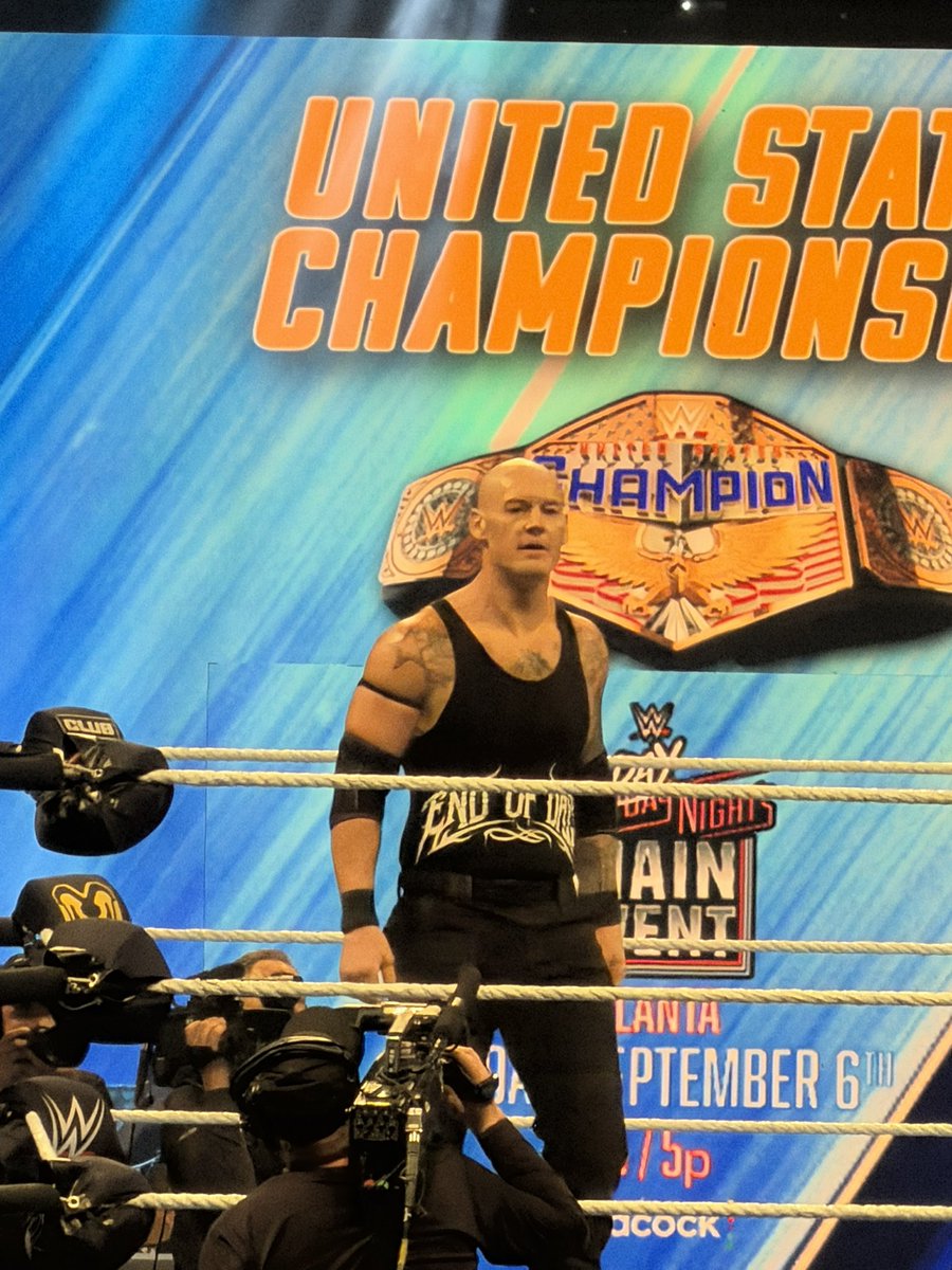 RocketQueenKim's tweet photo. I’m so happy I got to see @TomPestock defend his @WWE United States championship tonight on Smackdown live! #endofdays #deepsix https://t.co/YnyzAdlpSM