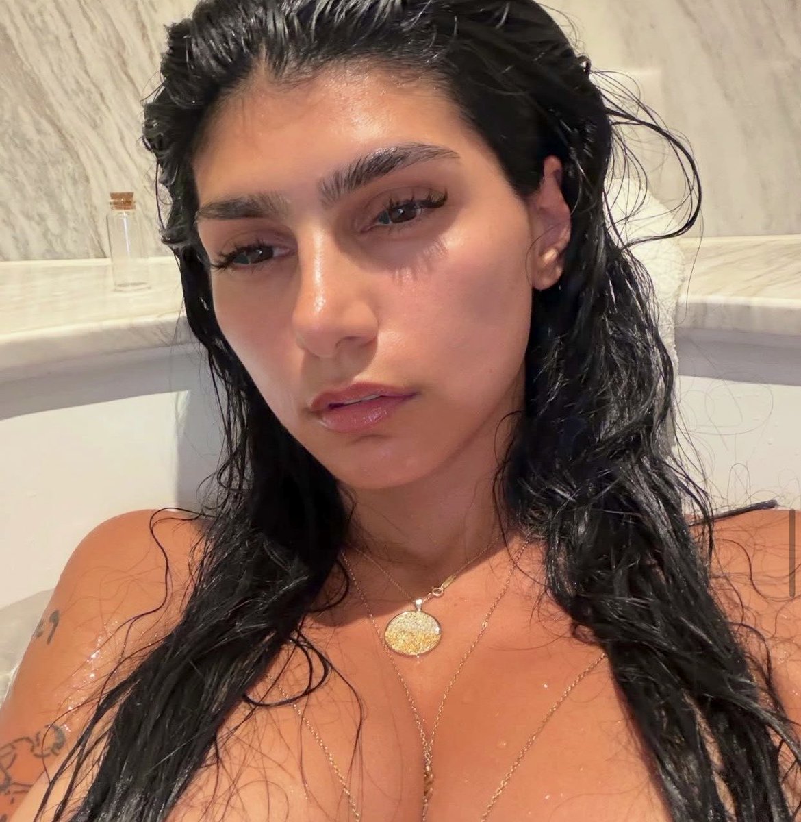 MiaKhalifa3e's tweet photo. https://t.co/a745XxEldC
