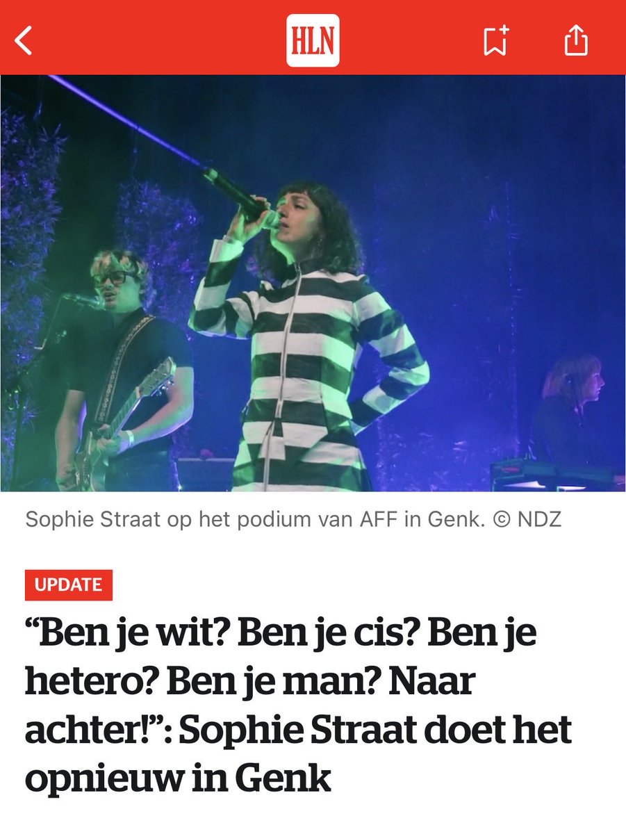 FranckenTheo's tweet photo. Ken je de theorie van de zeven vinkjes van de Nederlander Joris Luyendijk? Dit zijn ze: 

✅ Man zijn
✅ ‘Wit’ zijn
✅ Hetero zijn
✅ ASO hebben gedaan
✅ Een universitaire opleiding hebben
✅ één hoogopgeleide of welgestelde ouder hebben
✅ één ouder hebben die hier is geboren.

Hoe meer vinkjes, hoe meer ‘voorsprong’ je maatschappelijk hebt, aldus antropoloog Luyendijk. Je eigen persoonlijke inzet is minder relevant als je meer vinkjes telt. Het leven lacht je immers toe. 

Witte mannenhaat

Voor boze wokies als Straat of Van Stralen werken die ✅-jes natuurlijk als een rode lap op een stier. De wereld is naar de haaien en dat is de schuld van de zevenvinkjes en in het geval van Van Stralen, van mij persoonlijk. ‘Witte mannenhaat��� wordt niet alleen online aangewakkerd, maar ook op podia in theaterzalen en festivals, eerst in de States, nu steeds meer en openlijk hier in West-Europa. Alle zonden van Israël (ai, ik zei Israël) zijn nog te weinig voor de witte cisman. 

UNIA

Hokjesdenken verkopen als iets hip en stoer, maakt het natuurlijk niet minder achterlijk. Dat UNIA dit wegwuift als ‘artistieke vrijheid’, terwijl ze al jaren als ‘s lands grootste politiek-correcte gedachtepolitie bekend staat, bewijst haar dubbele moraal. Het zet de vraag tot haar afschaffing enkel kracht bij. 

Woke

Dit heeft niets met artistieke vrijheid te maken. Het is de zoveelste uiting van de opkomst van de opruiende en polariserende woke ideologie. ‘The lunatic left’ noemde Elon Musk ze onlangs in een uitgebreid interview met The Financial Times. Straat en Van Stralen willen graag hun eigen plekje in het Anuna- en Greta-straatje. 

Met de opkomst en snelle groei van de terreurorganisaties Code Rood en Classe Contre Classe (CCC) zien we waar dit finaal toe kan leiden.

Prettige dag, 

Theo

PS: Sinds wanneer zijn wij trouwens wit? Wat is er mis met het woord ‘blank’? Na deze zomer loopt er trouwens in heel Europa geen enkele ‘witte’ meer rond. 😅
PPS: Misschien zie ik je dit weekend wel op Zomer in Linden of Suikerrock? Geen zorgen, Sophietje, ik sta altijd ergens achteraan.
