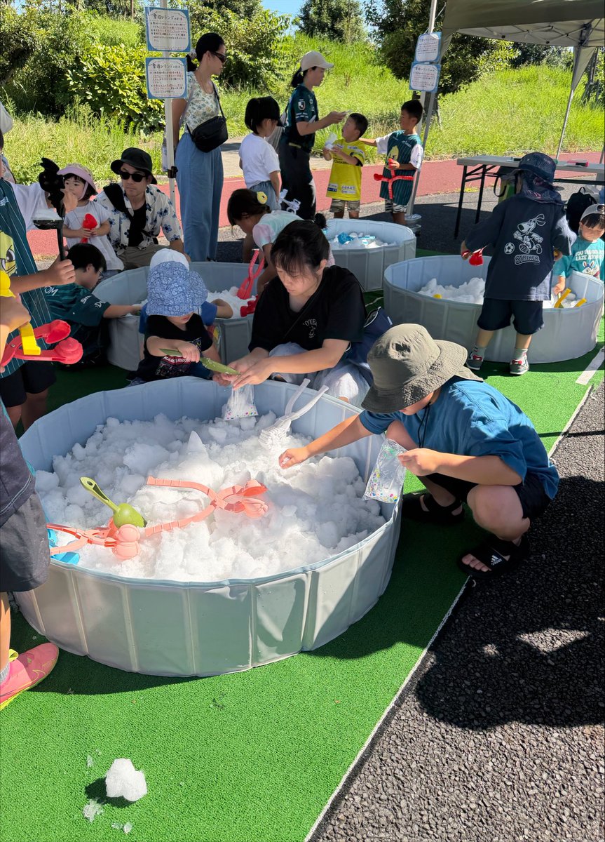 sc_sagamihara's tweet photo. 雪遊び体験ブース⛄️

#SC相模原 || #SCS https://t.co/6bw1FFNBbj