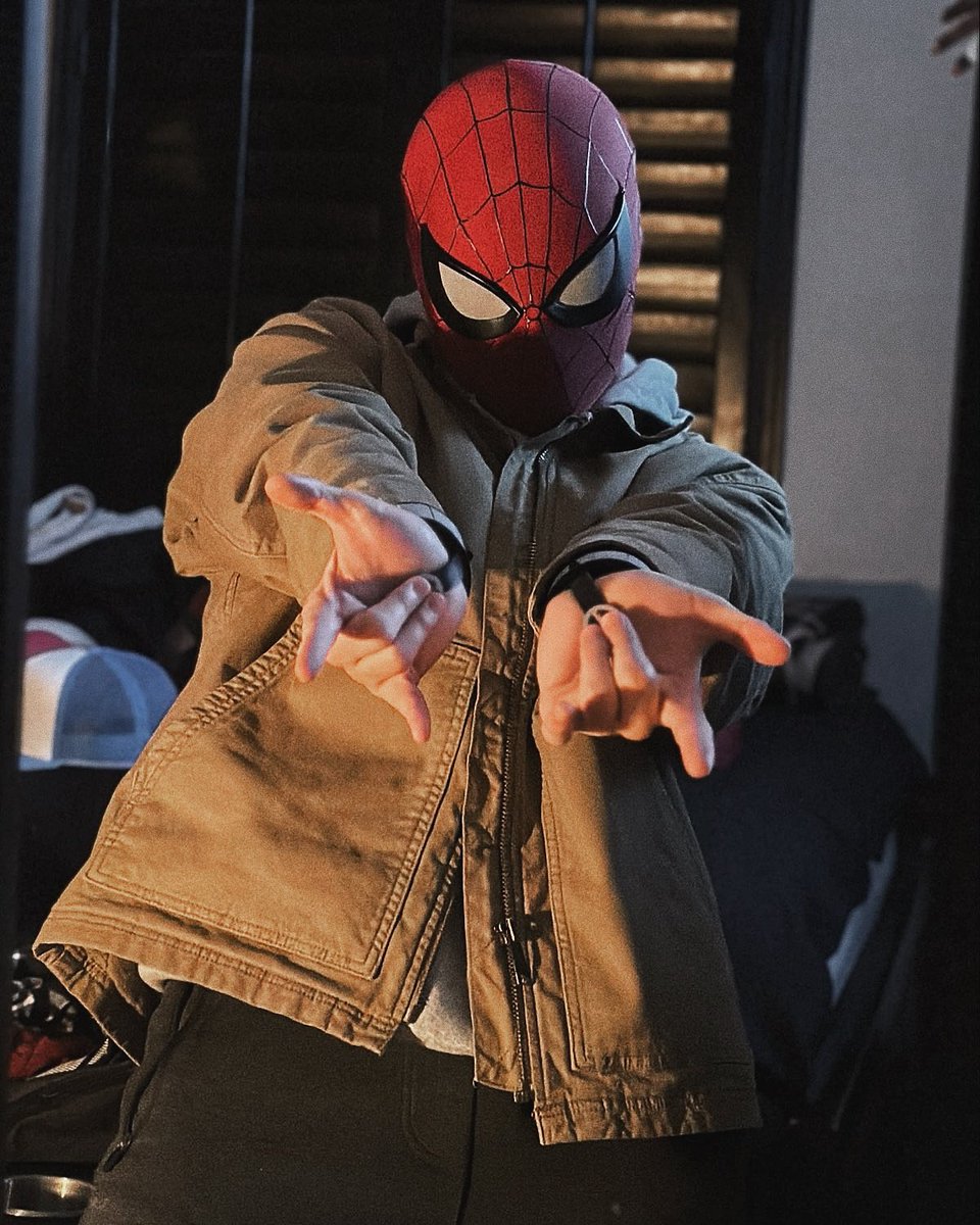 chaoyufm's tweet photo. spiderjames, 2005. https://t.co/haMLPBdFtF