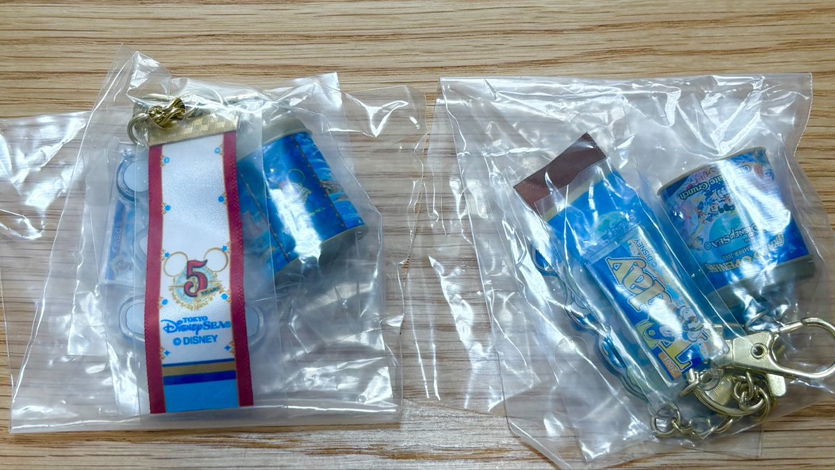 ____NightOwl_'s tweet photo. 【交換】ディズニーシー 25周年 スパークリングジュビリー 
カプセルトイ

譲：グランドオープン、5周年

求：20周年 ＞10周年

郵送でのお取引希望です https://t.co/FThmuOBzVg